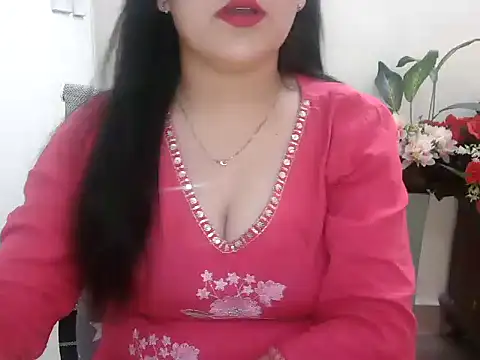 Snapshot of _chitranshi chatting on 07-25-26, 06:10 chitranshi online show from 07-25-26, 06:10