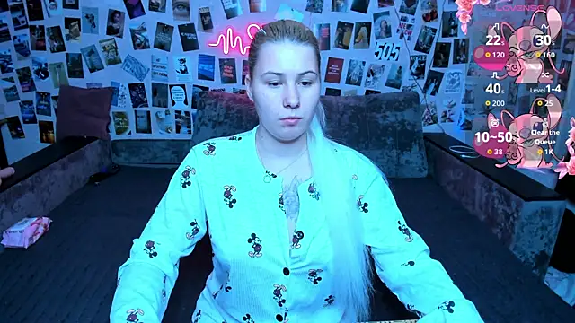 x Ulya1cutex online show from 04-10-26, 04:47