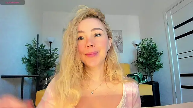 caty kiss online show from 04-29-26, 03:32