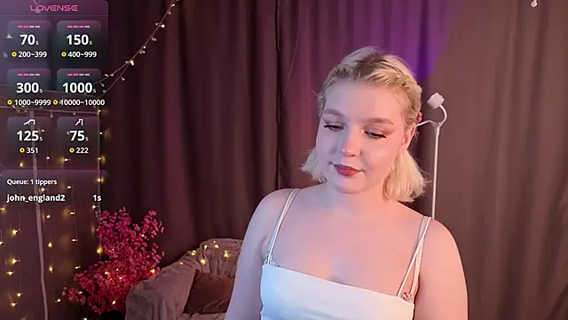 TobiteAnnie online show from 03-01-26, 03:45