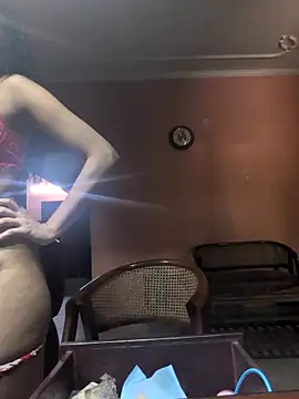 Snapshot of sexysilmy chatting on 06-01-26, 06:35 sexysilmy online show from 06-01-26, 06:35