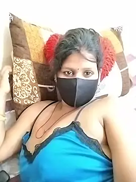 Snapshot of ankita077 chatting on 06-21-26, 01:00 ankita077 online show from 06-21-26, 01:00