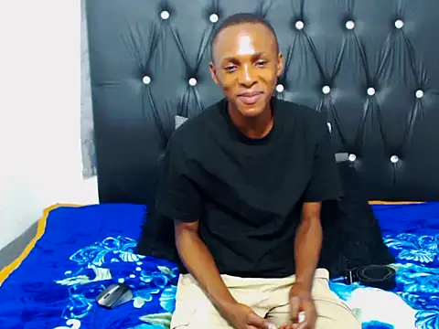 Snapshot of NtandoXx chatting on 05-31-26, 04:46 NtandoXx online show from 05-31-26, 04:46