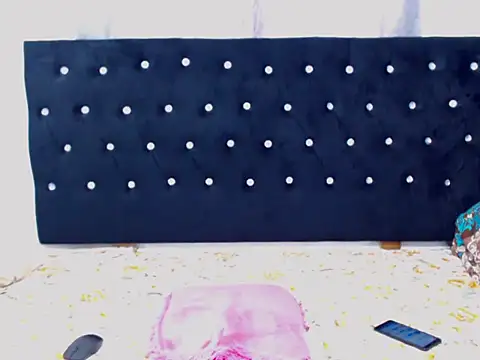 Snapshot of NtandoXx chatting on 02-24-26, 02:18 NtandoXx online show from 02-24-26, 02:18