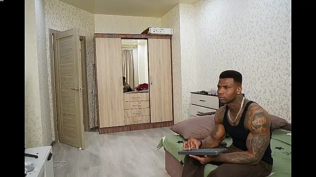 Snapshot of ostine_brown chatting on 03-17-26, 06:33 ostine brown online show from 03-17-26, 06:33