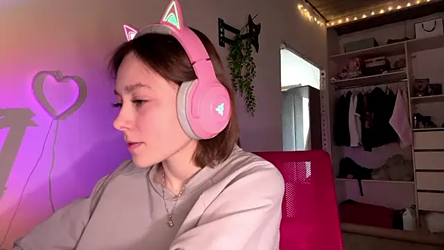 SlunkRear online show from 03-08-26, 02:04