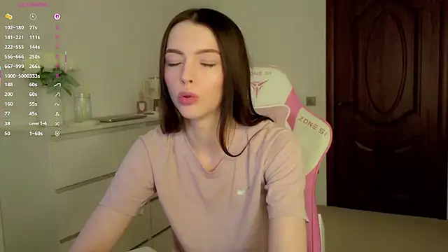 LizaRise online show from 02-11-26, 12:05