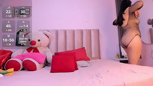 Snapshot of Dylan_and_Kim chatting on 02-17-26, 12:24 Dylan and Kim online show from 02-17-26, 12:24