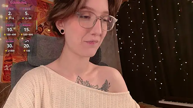 Snapshot of lolami_ chatting on 05-30-26, 07:47 lolami online show from 05-30-26, 07:47