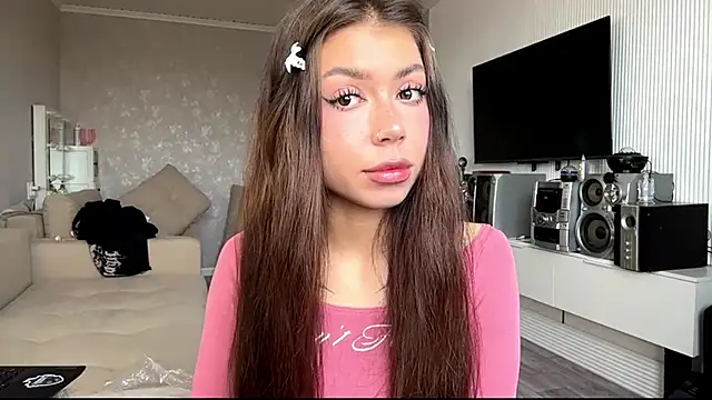 You Club Winx online show from 04-04-26, 07:04