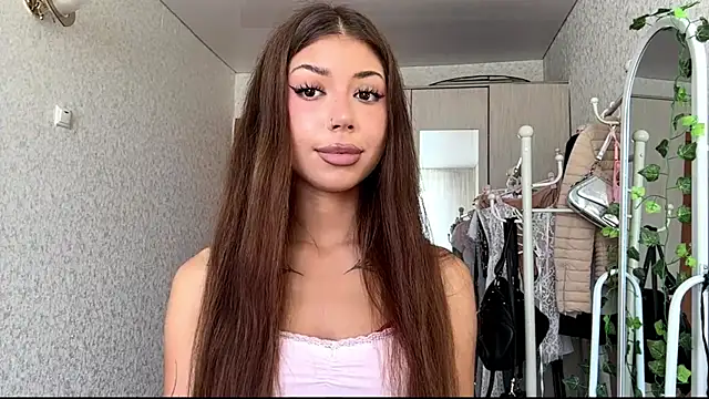 Snapshot of You_Club_Winx chatting on 07-23-26, 08:22 You Club Winx online show from 07-23-26, 08:22