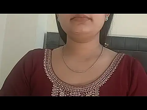 Snapshot of Strip_Girl8 chatting on 02-10-26, 02:27 Strip Girl8 online show from 02-10-26, 02:27