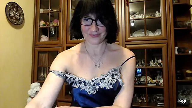 Snapshot of Vlastelina chatting on 04-18-26, 06:54 Vlastelina online show from 04-18-26, 06:54