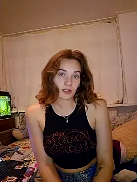 sweetsophie69 online show from 03-12-26, 07:40