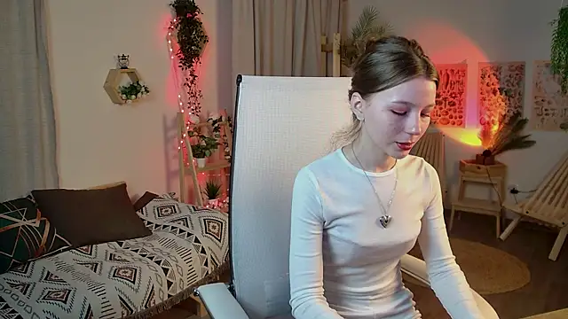 ElliFrankenweenie online show from 04-11-26, 06:10