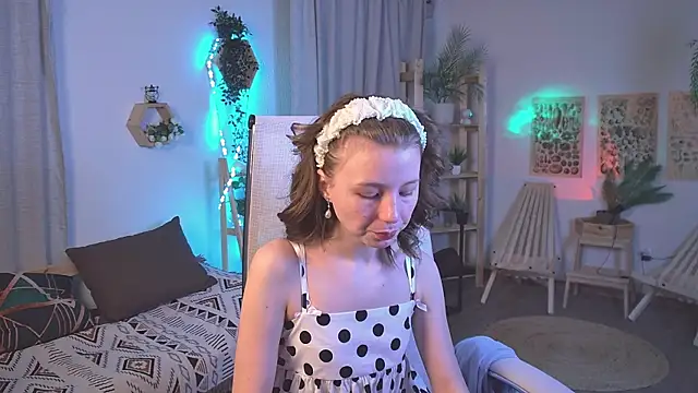 ElliFrankenweenie online show from 04-08-26, 06:26