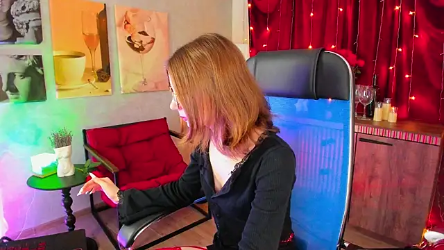 ElliFrankenweenie online show from 04-05-26, 06:20