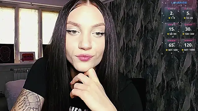 Snapshot of comeherehoney chatting on 04-26-26, 09:50 comeherehoney online show from 04-26-26, 09:50