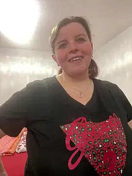 Snapshot of Laura-Loveyou chatting on 02-20-26, 05:26 Laura-Loveyou online show from 02-20-26, 05:26