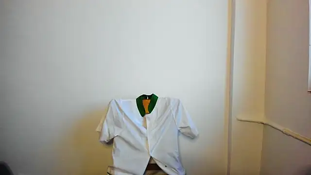 Snapshot of Imperfect_me chatting on 02-18-26, 03:52 Imperfect me online show from 02-18-26, 03:52