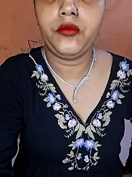 Snapshot of Nency_Love143 chatting on 06-06-26, 06:35 Nency Love143 online show from 06-06-26, 06:35