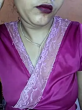 Nency Love143 online show from 06-15-26, 07:02