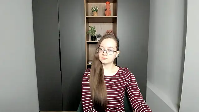 Snapshot of KatheyWasinger chatting on 02-12-26, 03:17 KatheyWasinger online show from 02-12-26, 03:17