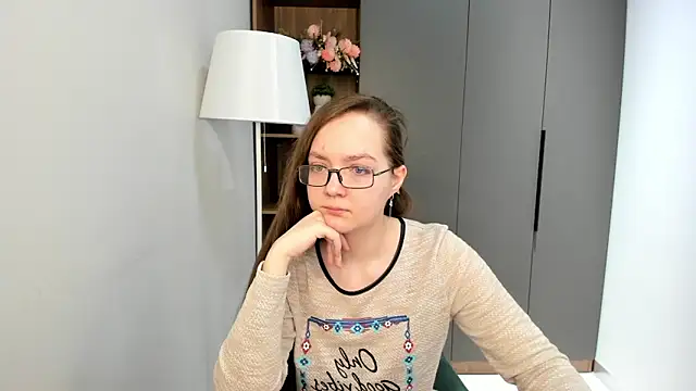 Snapshot of KatheyWasinger chatting on 02-11-26, 02:55 KatheyWasinger online show from 02-11-26, 02:55