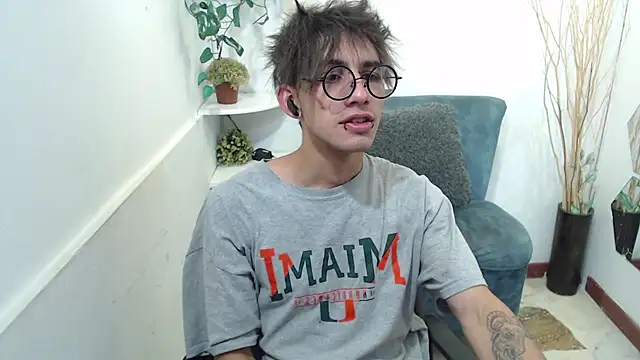 AaronBeer  online show from 02-23-26, 11:33