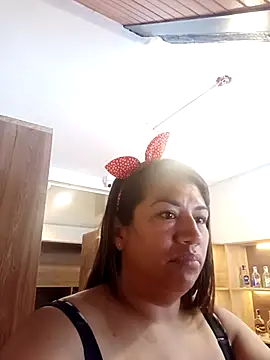 Snapshot of eva_vidal_ chatting on 05-13-26, 05:42 eva vidal online show from 05-13-26, 05:42