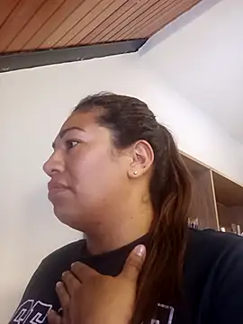 eva vidal  online show from 04-20-26, 05:03