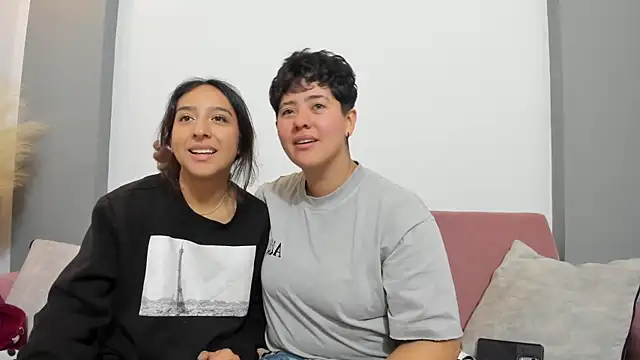Gaia n Nix online show from 06-10-26, 04:35
