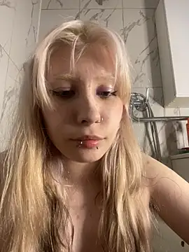 WarmAtEdges online show from 07-12-26, 02:23