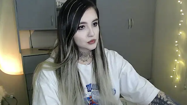 Snapshot of Rin_Tozier chatting on 02-17-26, 12:52 Rin Tozier online show from 02-17-26, 12:52