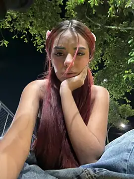 TiffanySander online show from 03-21-26, 03:30