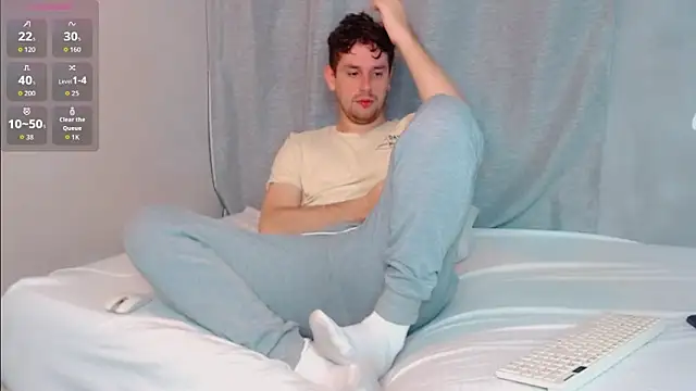 Snapshot of Luc_7 chatting on 03-02-26, 05:53 Luc 7 online show from 03-02-26, 05:53