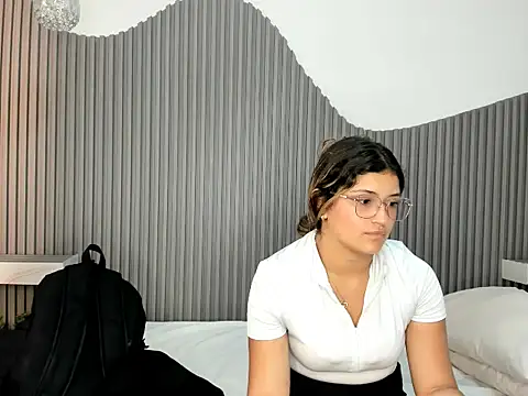 Rose blonde   online show from 05-28-26, 11:32