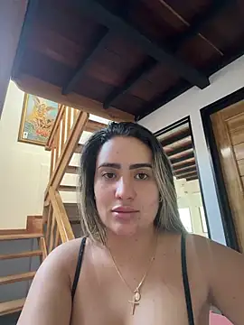 Snapshot of Miilana_ chatting on 05-26-26, 08:29 Miilana online show from 05-26-26, 08:29