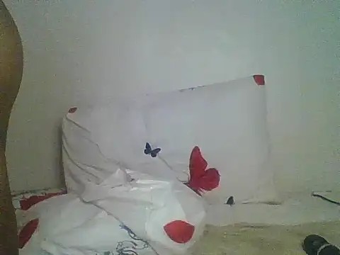 SexyElodie01 online show from 02-20-26, 06:26