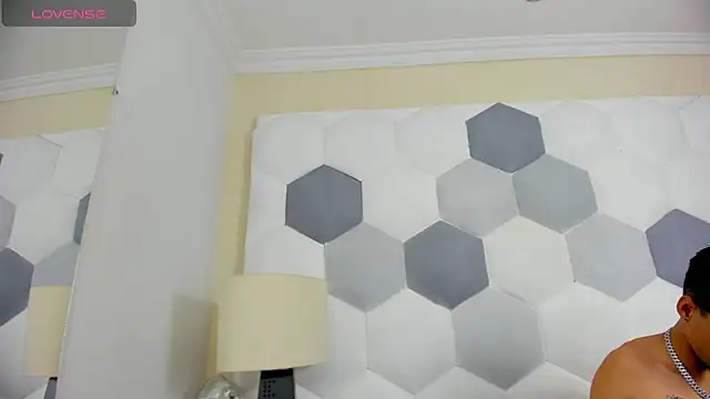 Davi Ponce online show from 02-19-26, 03:58