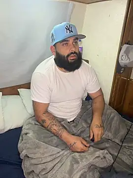 Snapshot of Mandingojay9 chatting on 03-03-26, 01:51 Mandingojay9 online show from 03-03-26, 01:51