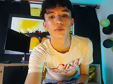 jullian ricci online show from 03-08-26, 02:04