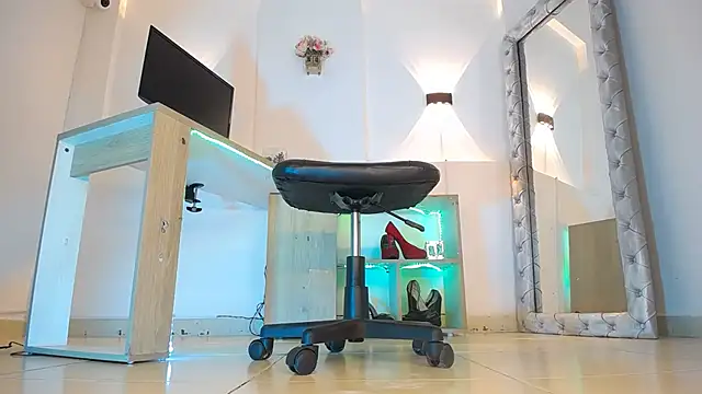 jullian ricci online show from 04-17-26, 08:55