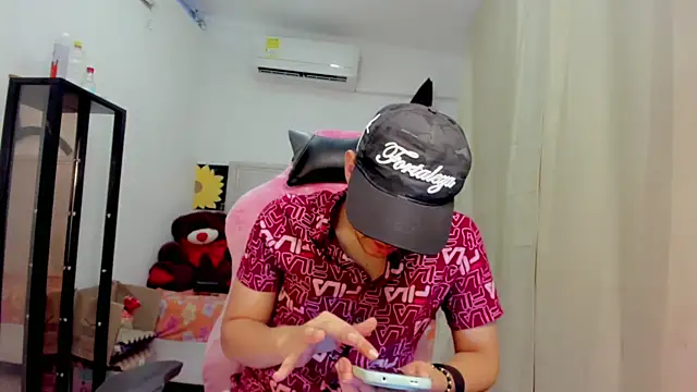 Top and bottom online show from 04-10-26, 08:27