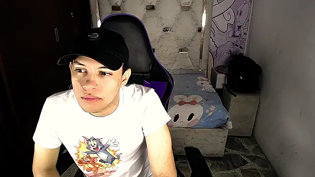 Top and bottom online show from 03-23-26, 08:19