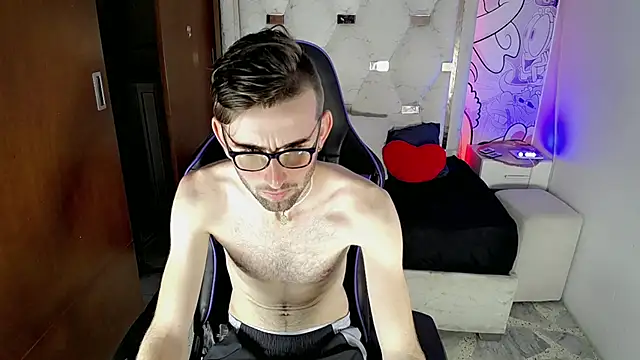 Top and bottom online show from 03-09-26, 08:23