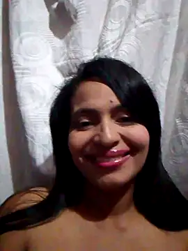 Snapshot of Lia_Phone chatting on 02-25-26, 04:34 Lia Phone online show from 02-25-26, 04:34