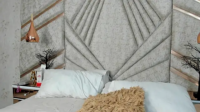 CloheBell online show from 03-25-26, 07:52