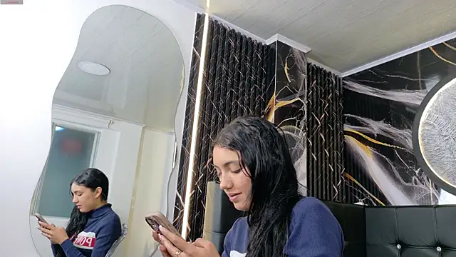  ArianaToroo online show from 04-08-26, 01:56