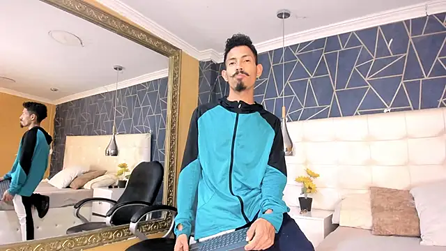 NoaahTylor online show from 03-11-26, 09:03